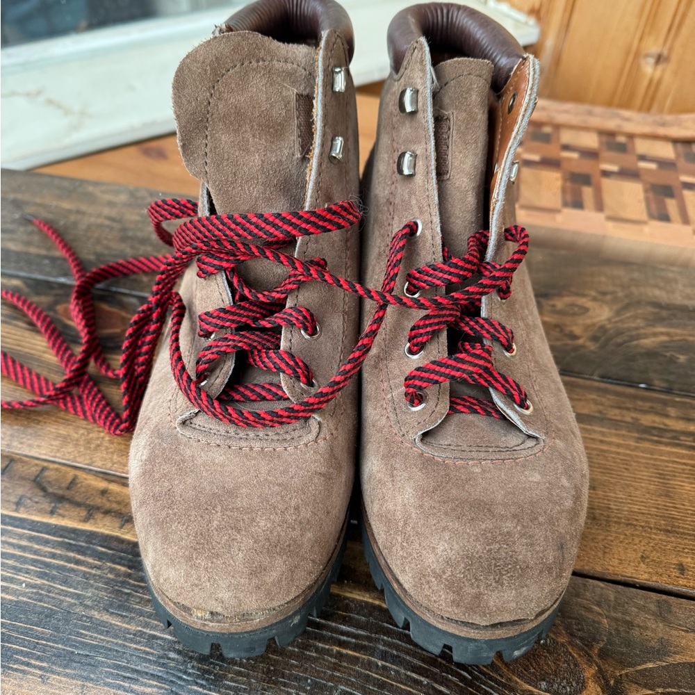 Vasque Brown Leather Hiking Boots